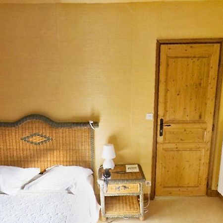 La Ferme Des Vallees Hotel Les Essarts-le-Roi Kültér fotó