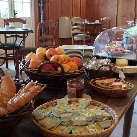 La Ferme Des Vallees Hotel Les Essarts-le-Roi Kültér fotó