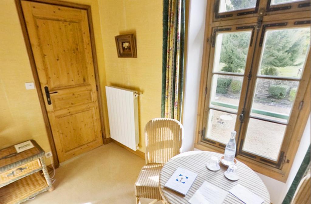 La Ferme Des Vallees Hotel Les Essarts-le-Roi Kültér fotó